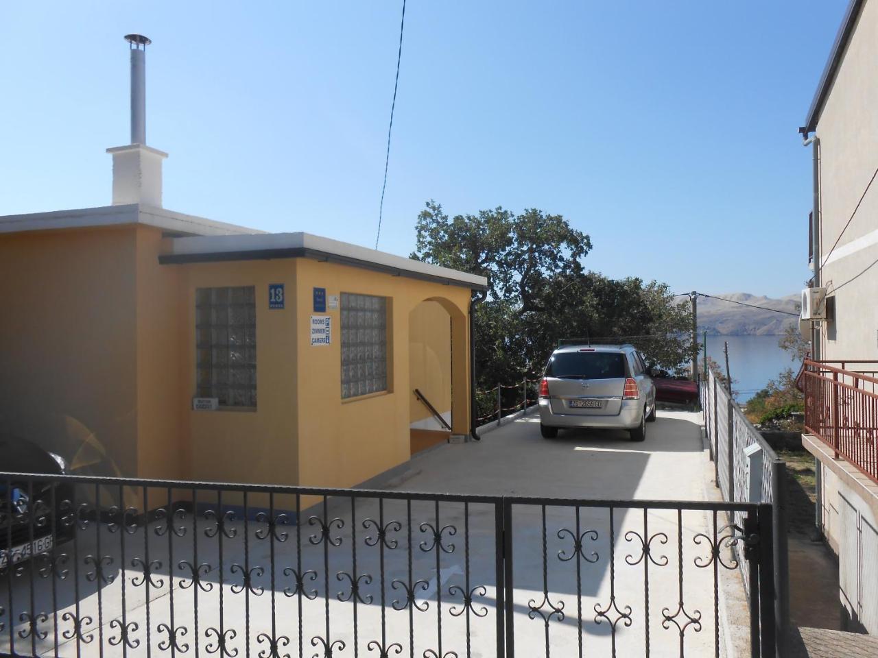 Apartman Davorka Karlobag Exterior photo